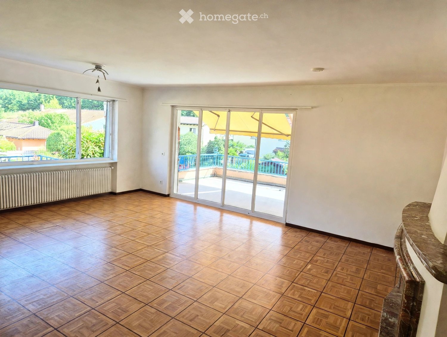 5 rooms apartment