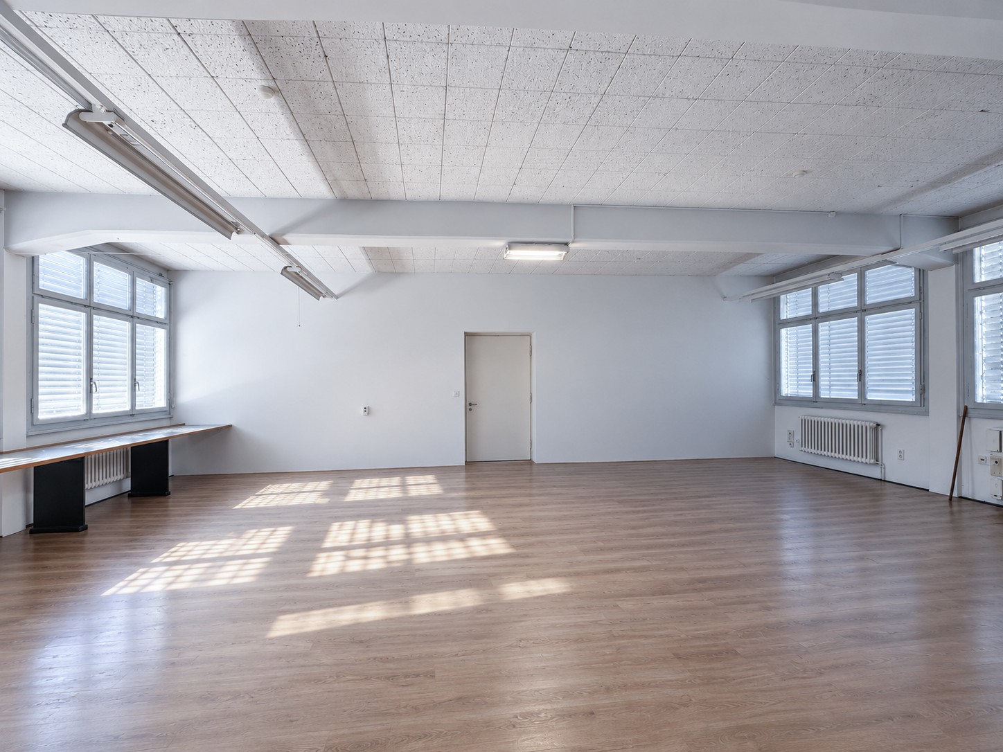 103m² office, photo 1 of 5
