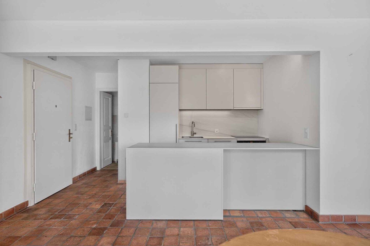 2 rooms apartment, photo 1 of 10