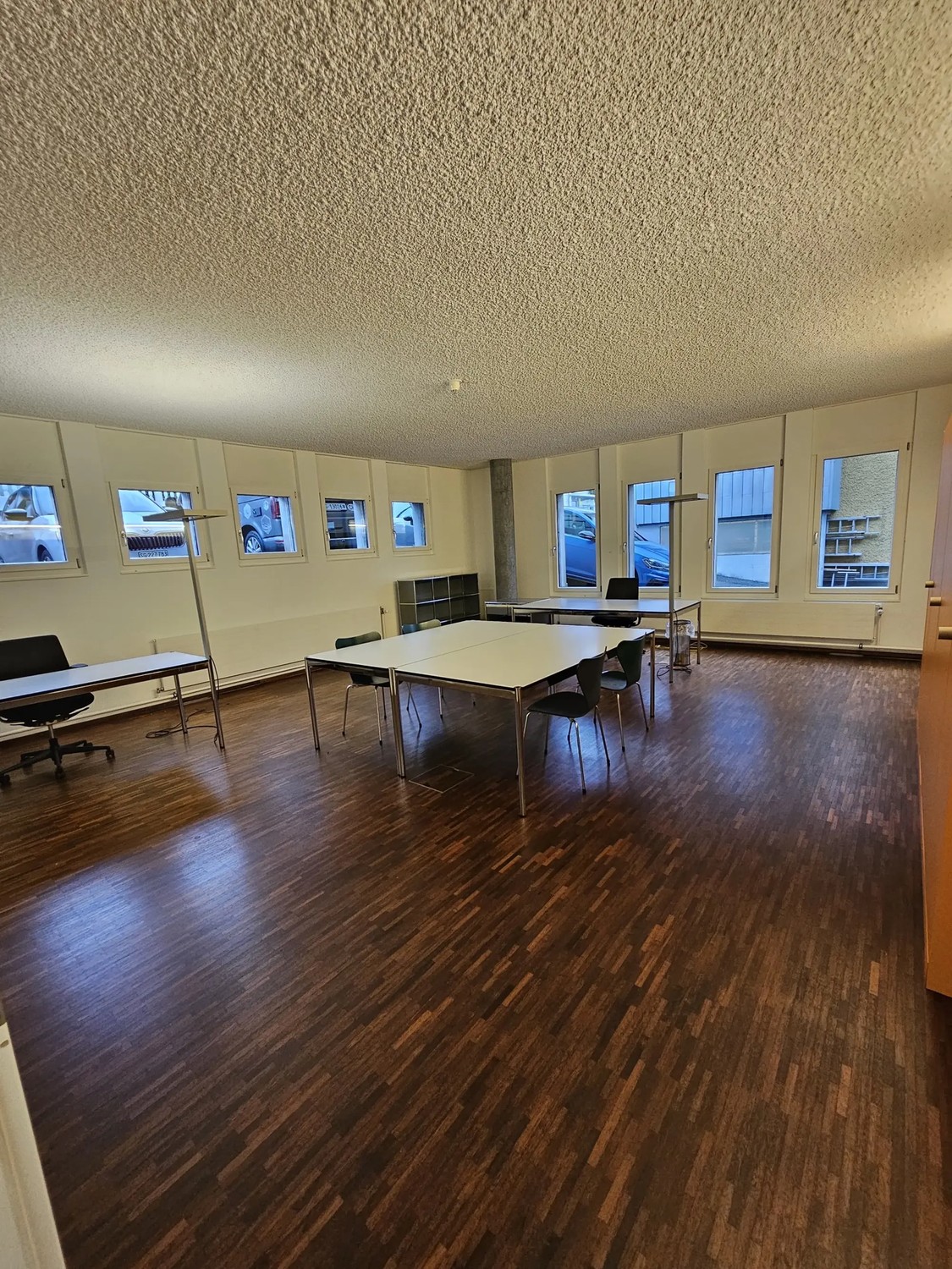 Office, photo 4 of 10
