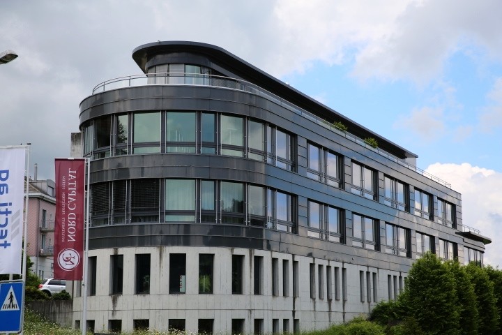 Office, photo 1 of 10