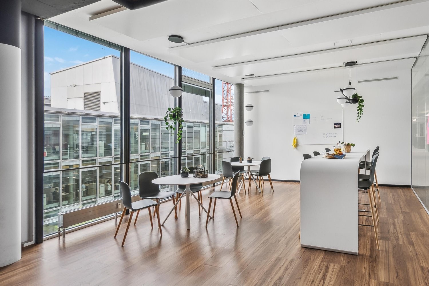 450m² office, photo 7 of 10
