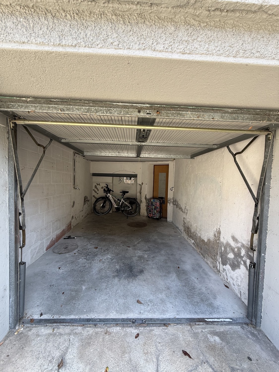 Open slot, photo 3 of 4