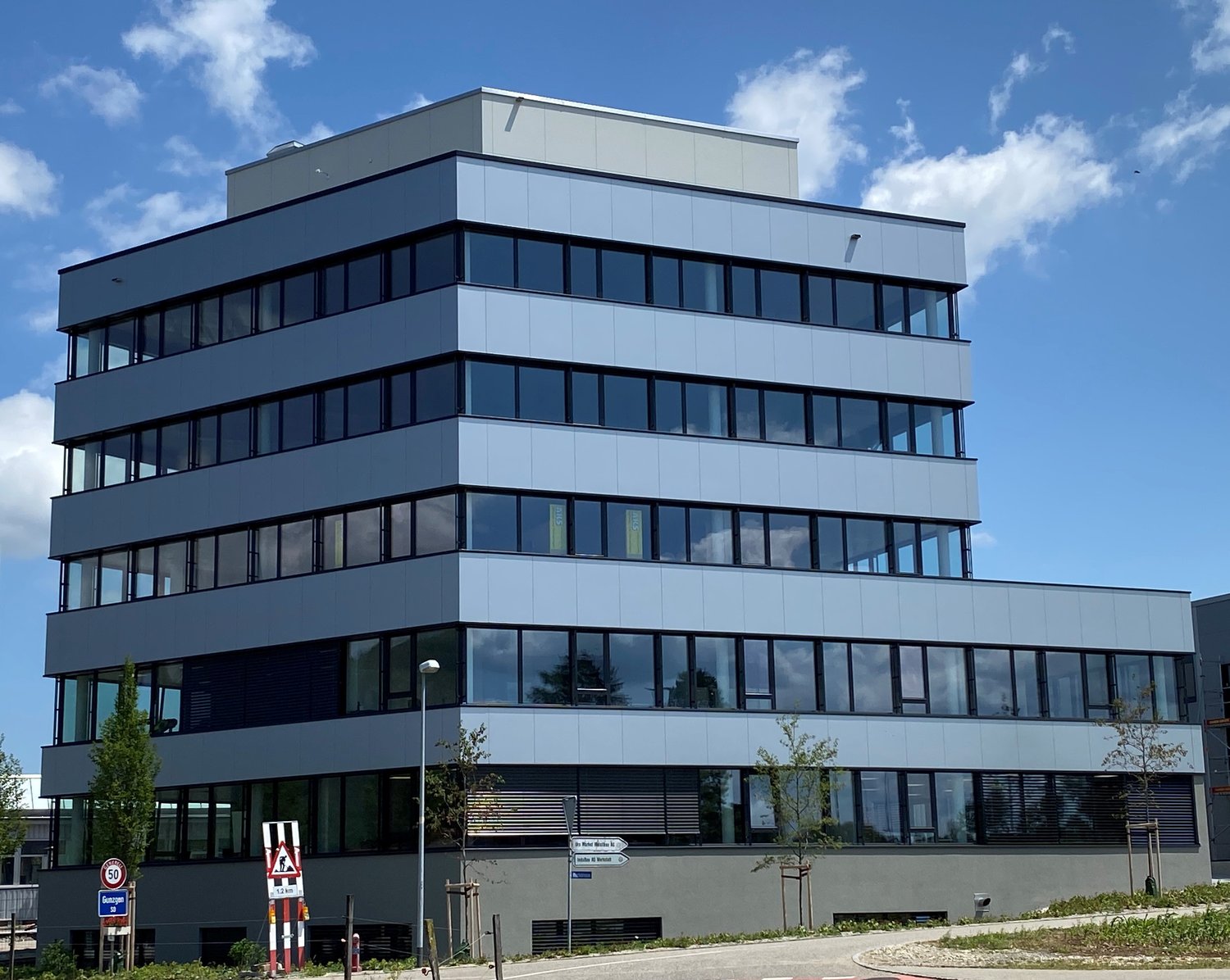 262m² office, Foto 1 von 9