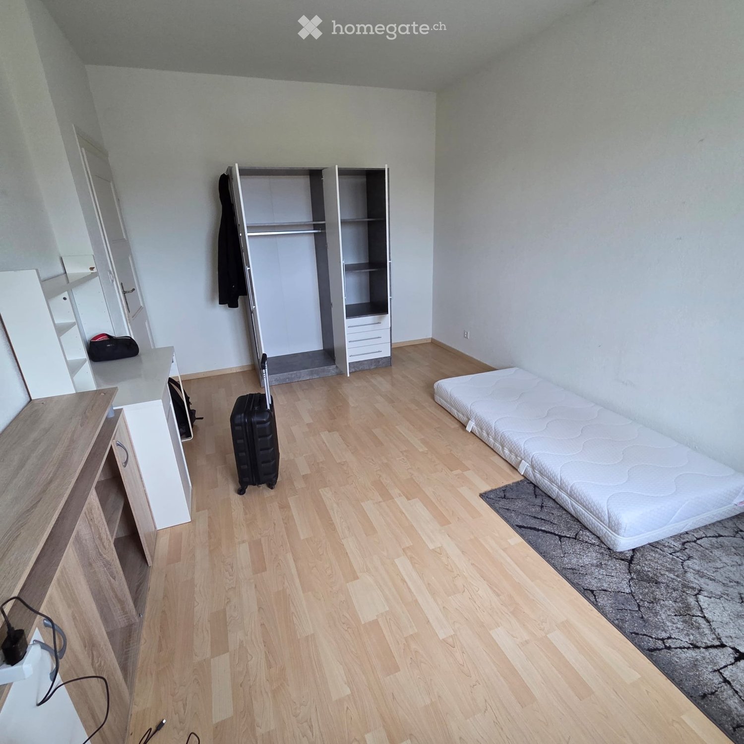 1 room single room, photo 2 of 3