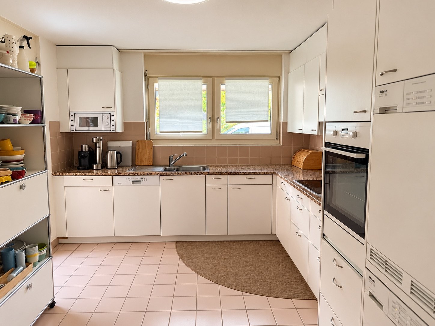 3 rooms furnished flat
