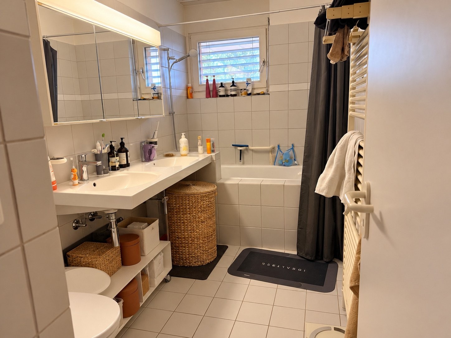 3 rooms furnished flat