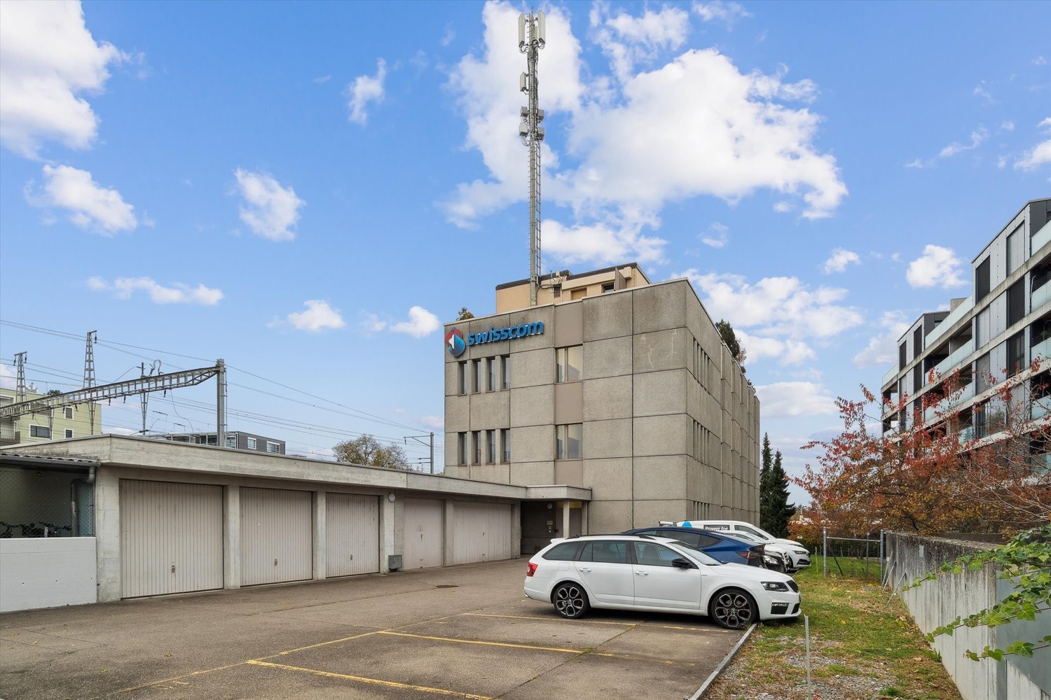 319m² commercial, photo 1 of 8