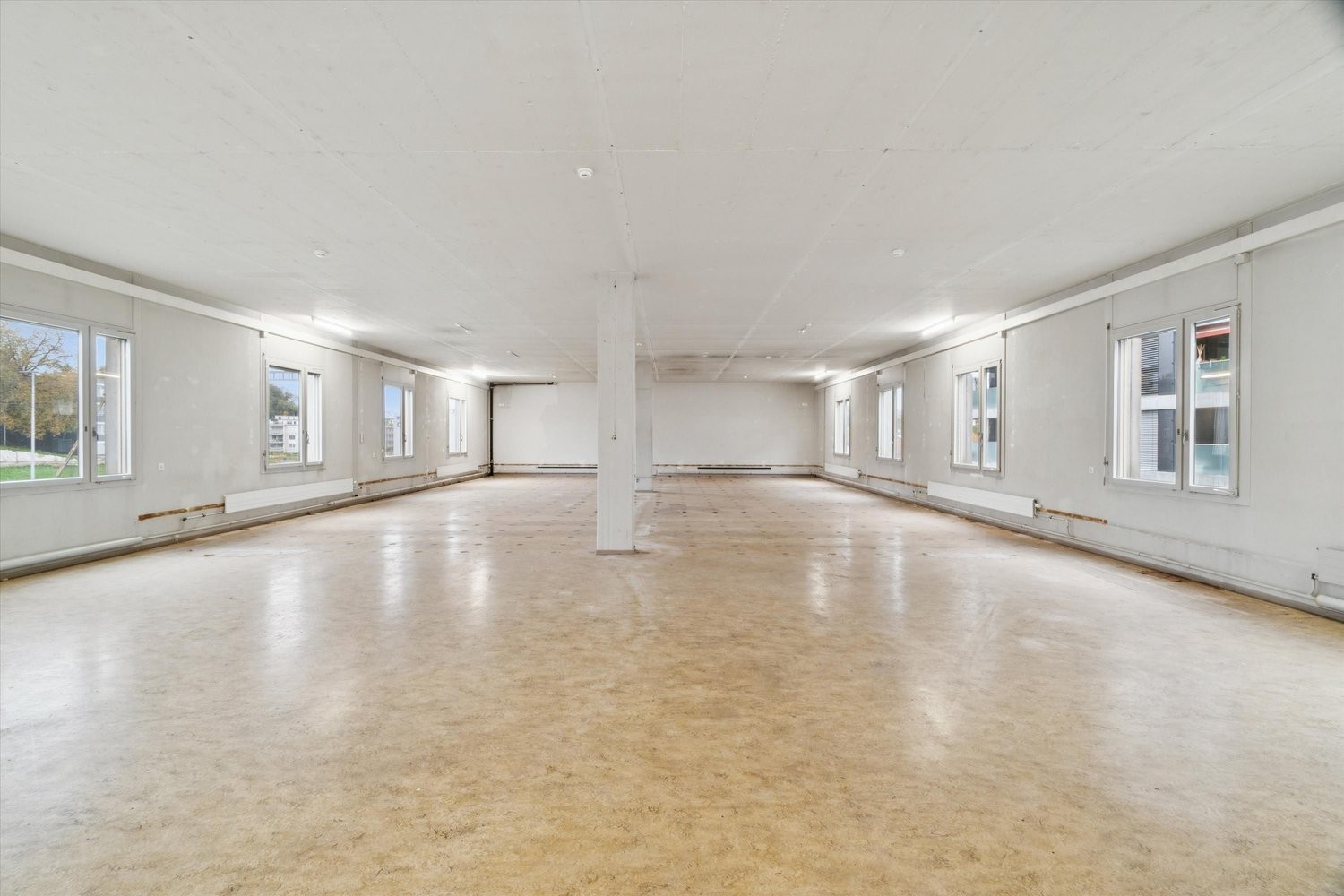 319m² commercial, photo 3 of 8