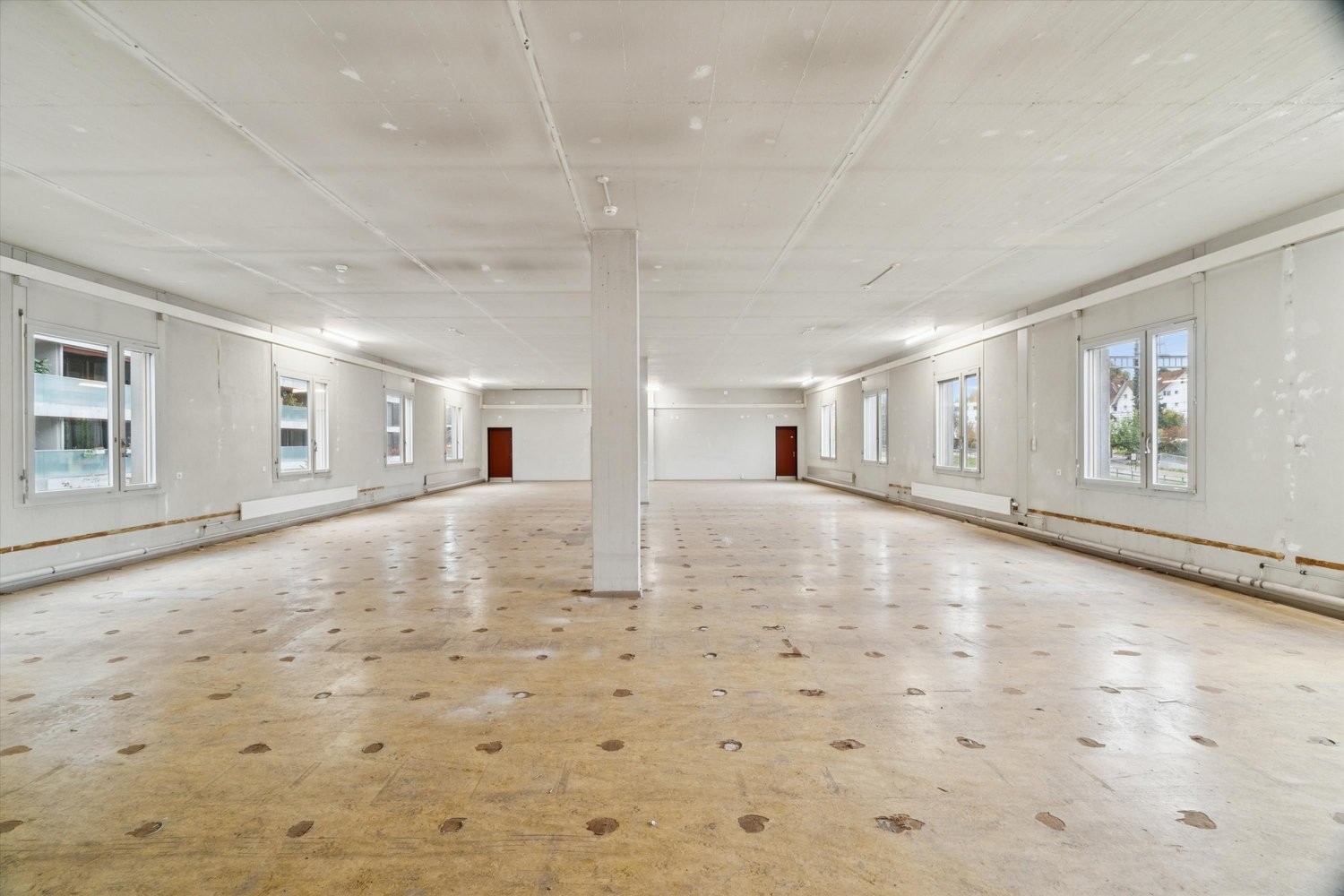 319m² commercial, photo 4 of 8