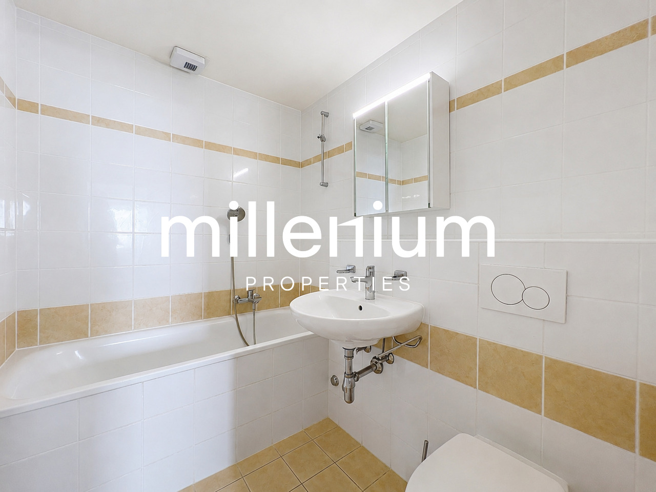 6 rooms apartment