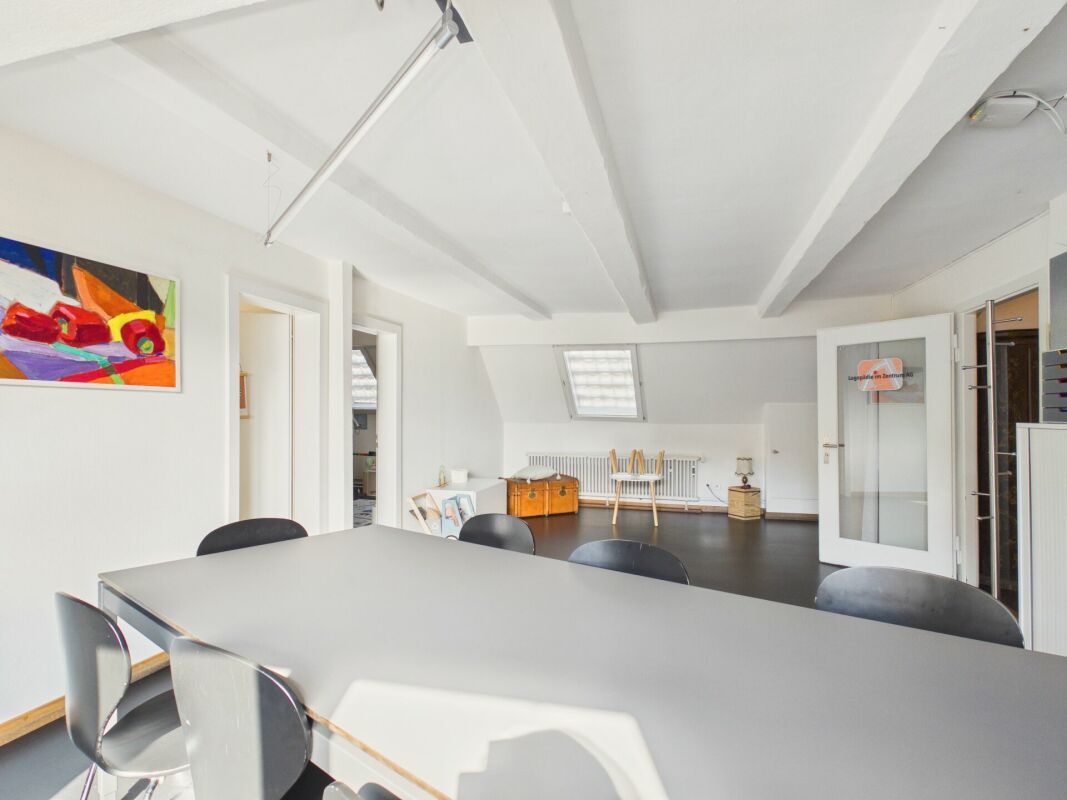 76m² office, photo 1 of 9