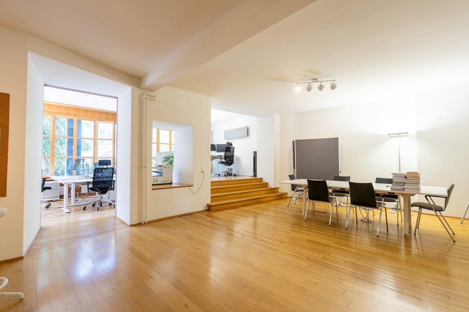 195m² office, photo 7 of 10