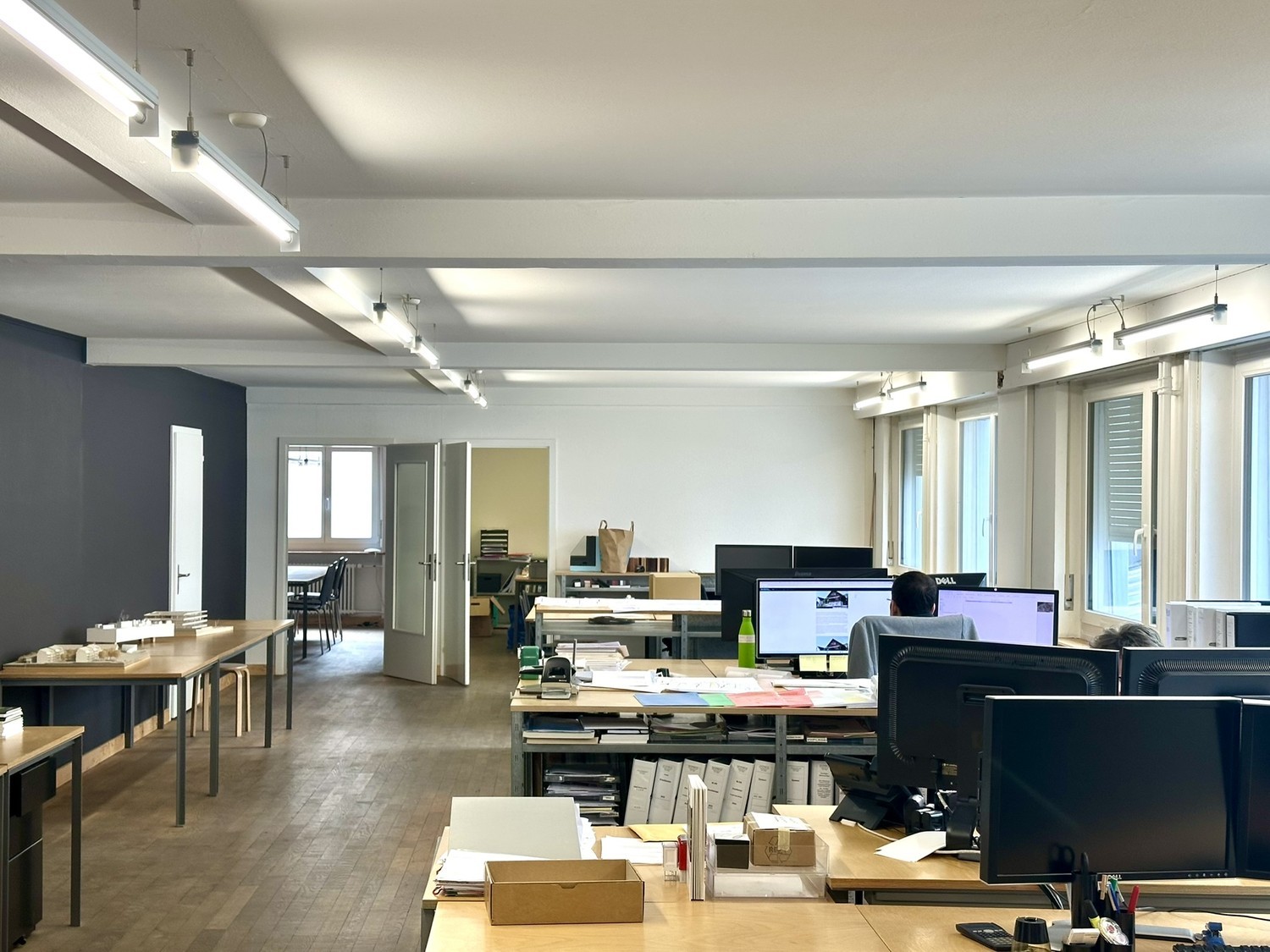 120m² office, photo 1 of 3