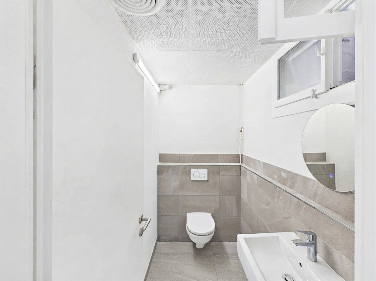 86m² commerciale