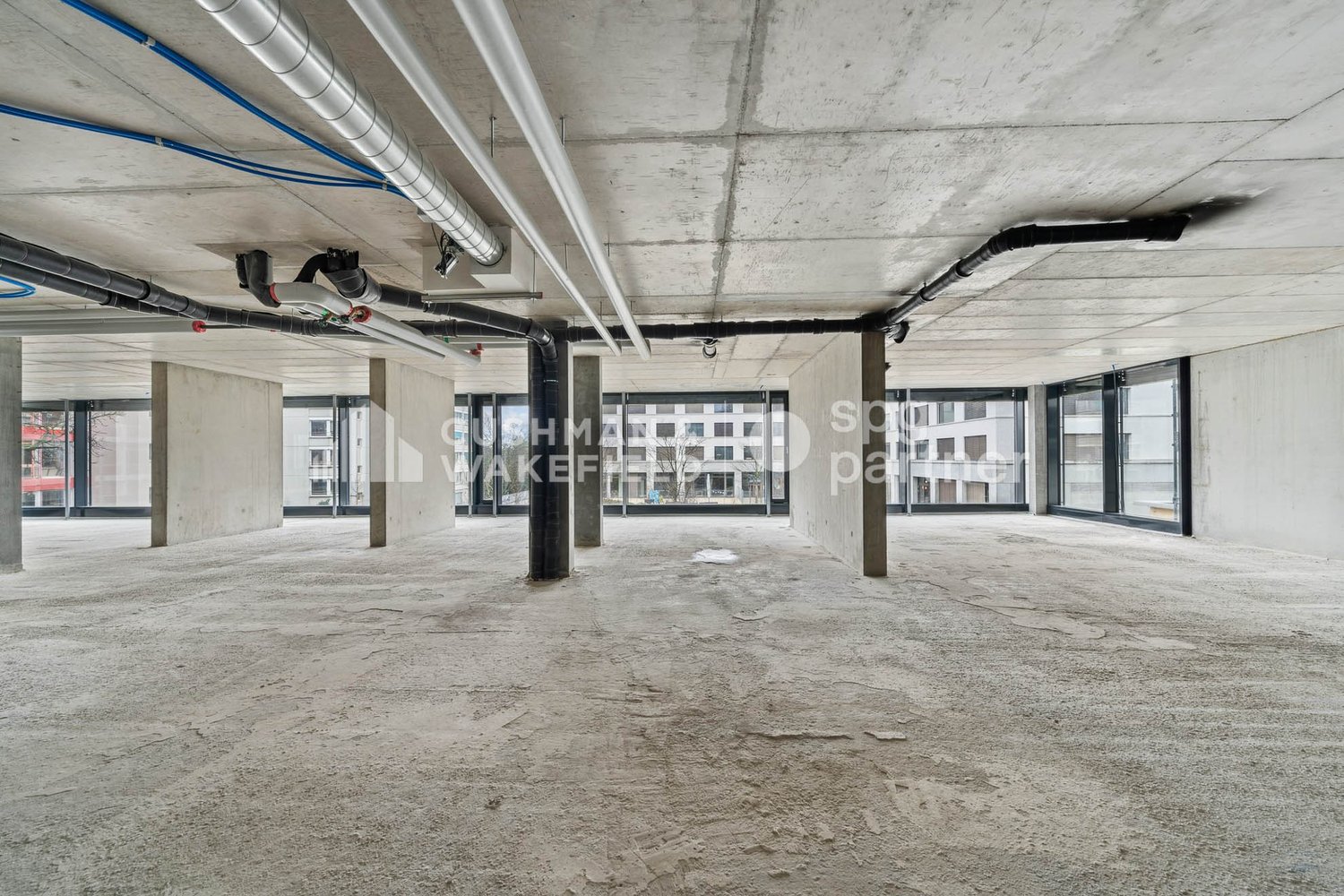 410m² office