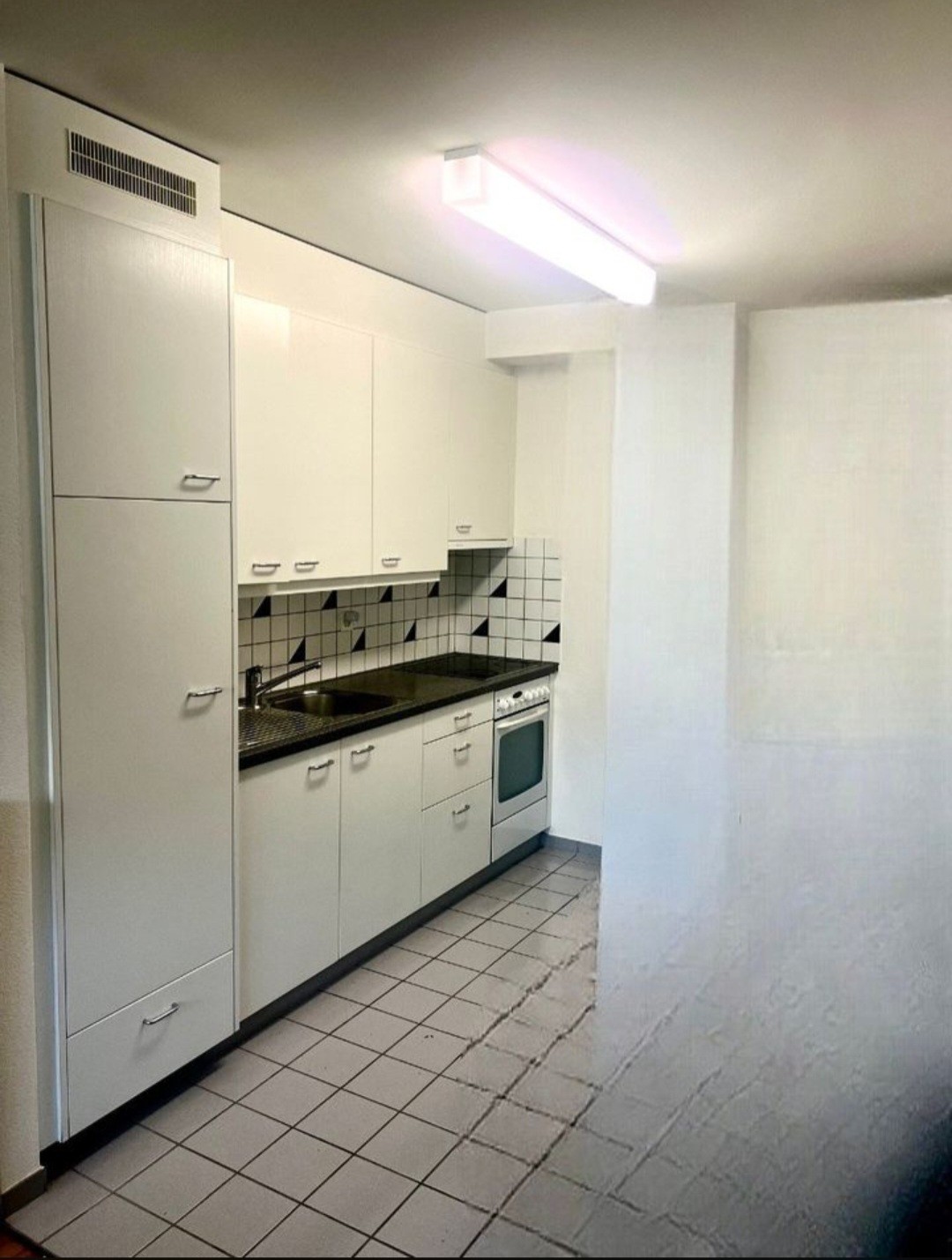 2 rooms apartment, photo 2 of 6
