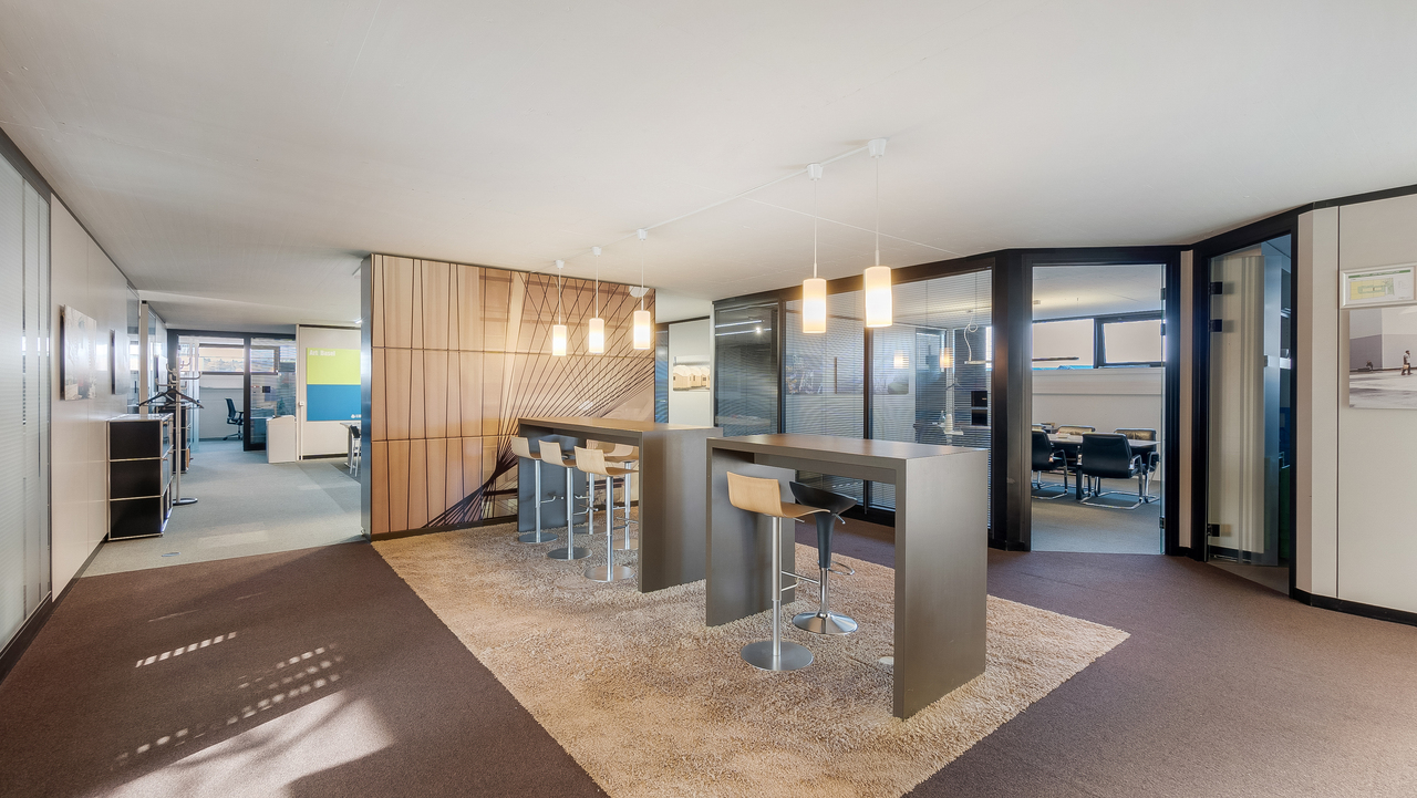 3933m² commercial, photo 8 of 10