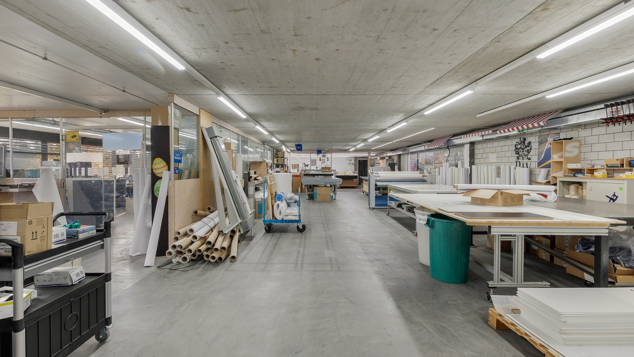 3933m² commercial, photo 9 of 10