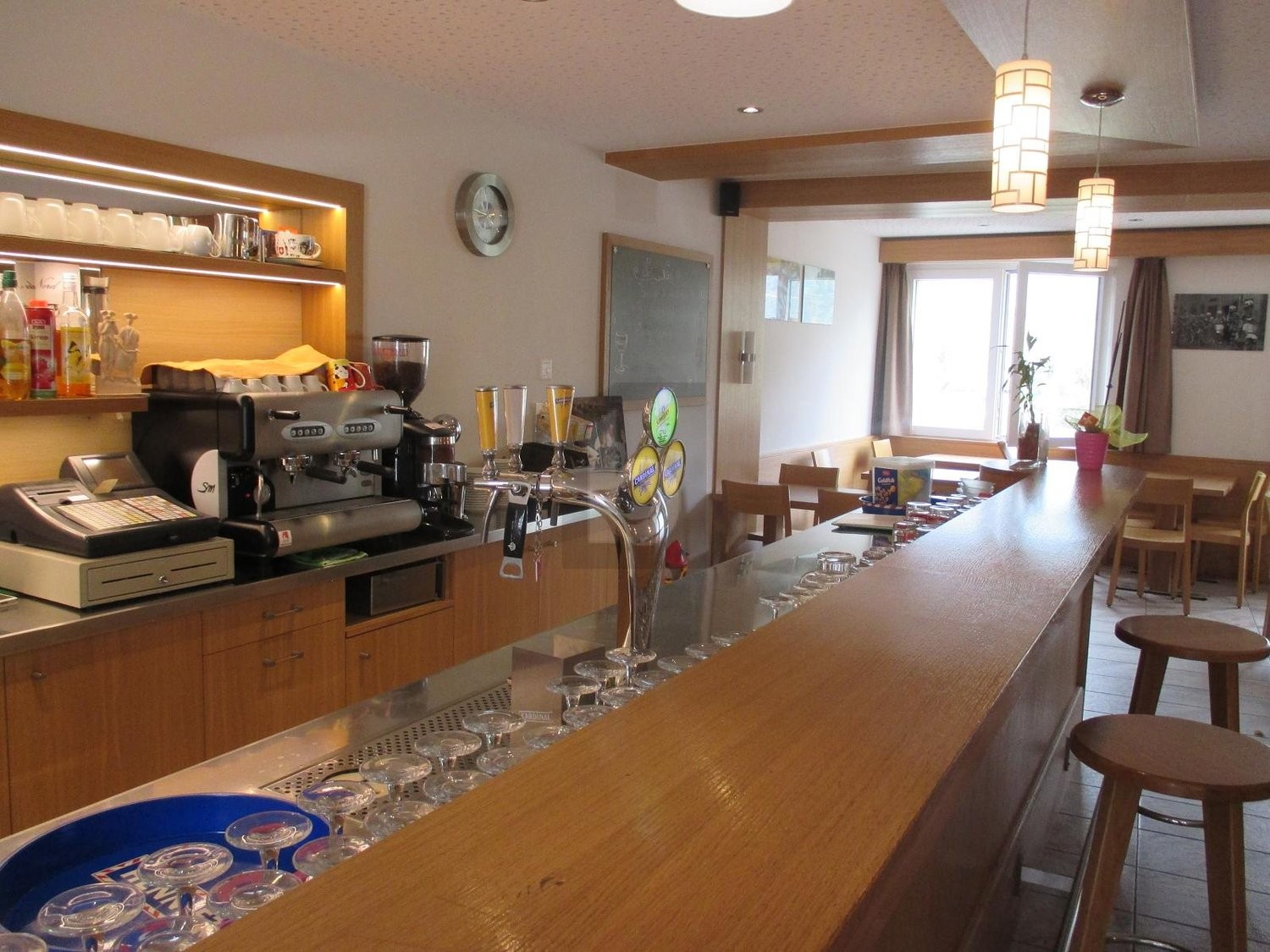 93m² restaurant, photo 2 of 4