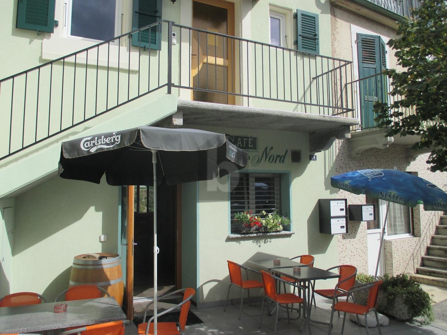93m² restaurant, photo 1 of 4
