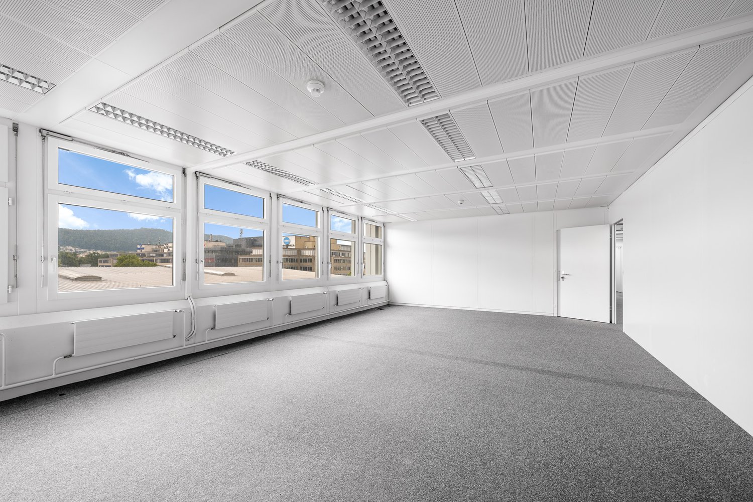 26m² office