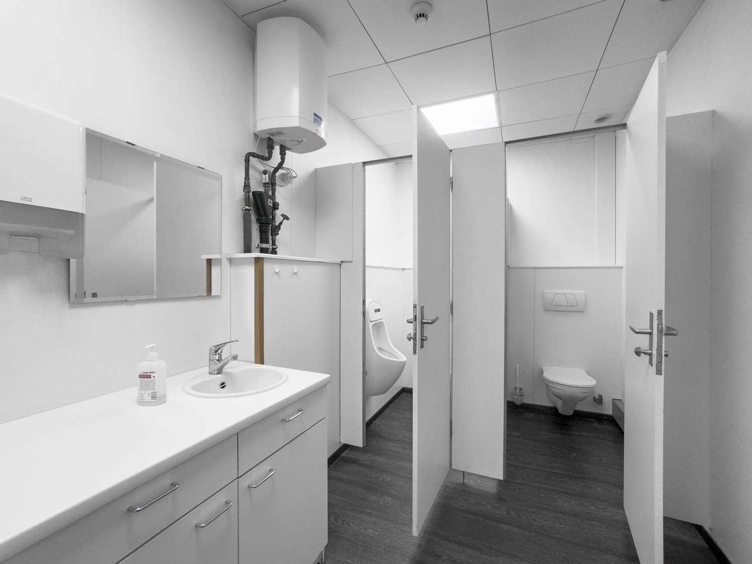 337m² office, photo 7 of 10