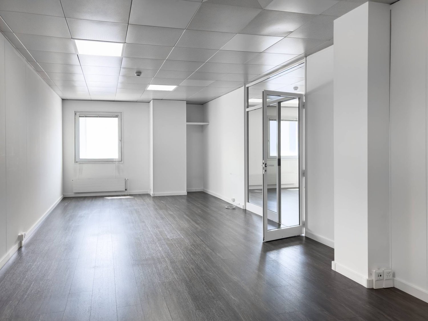 337m² office, photo 3 of 10