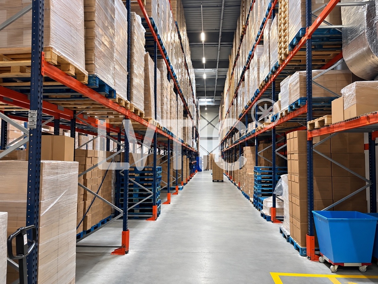 2680m² storage room