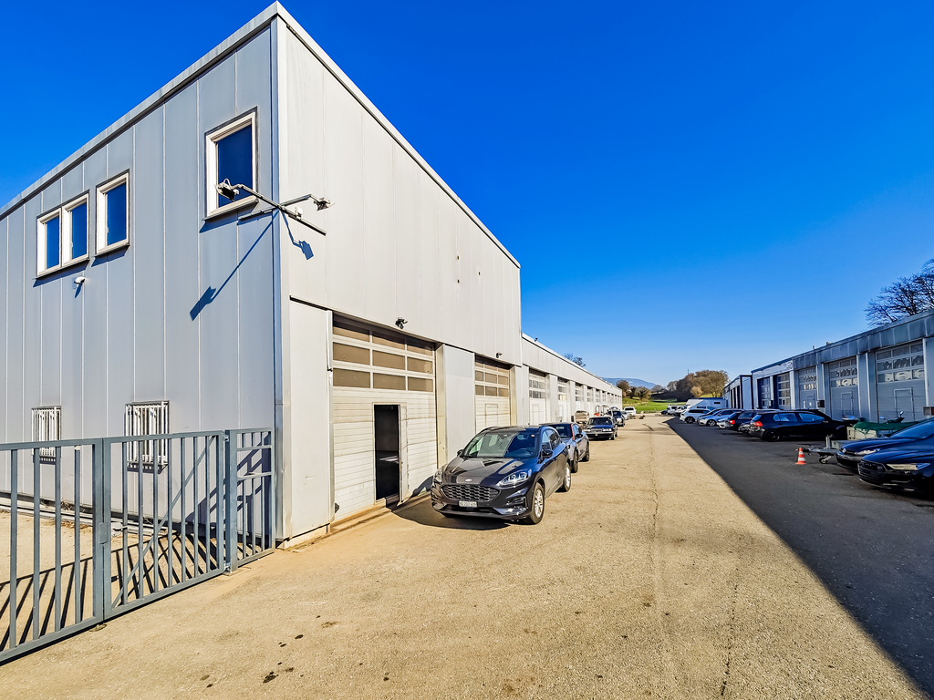 57m² commercial