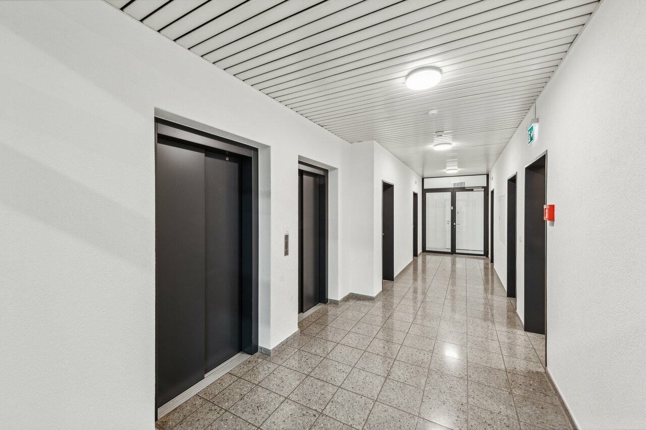 631m² commercial