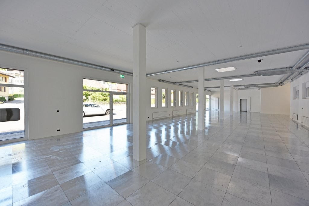185m² commercial