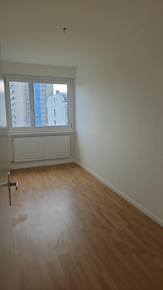 4 rooms apartment, photo 5 of 10