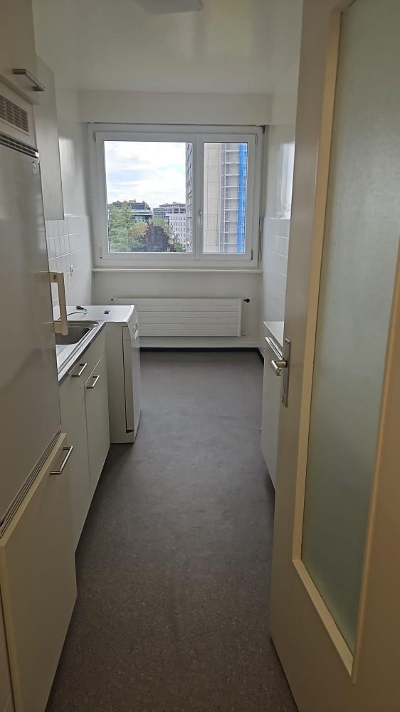 4 rooms apartment, photo 9 of 10