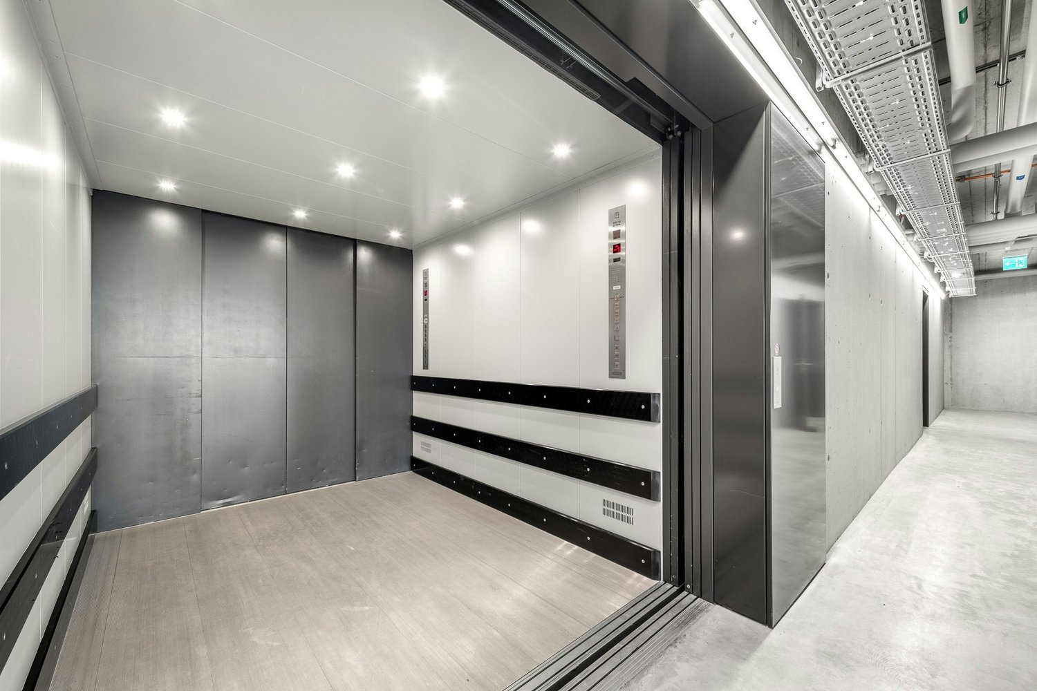 4945m² commercial
