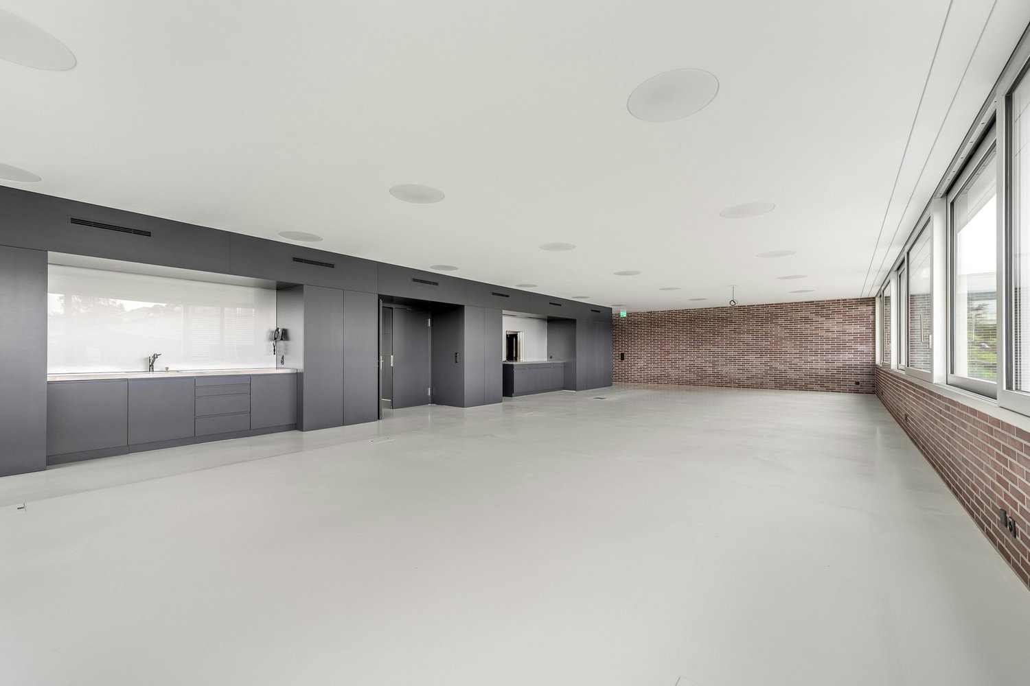 4945m² commercial