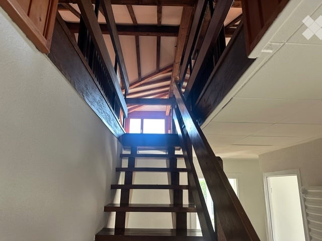 7 rooms single house, photo 1 of 5