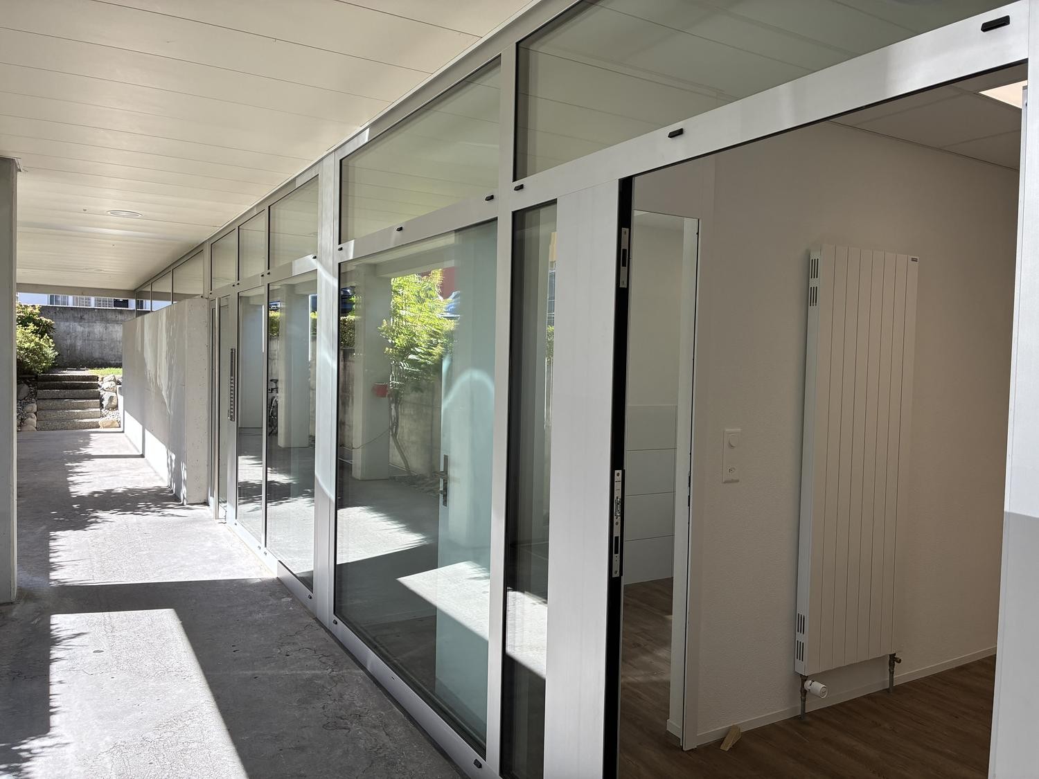 200m² commercial, photo 1 of 10