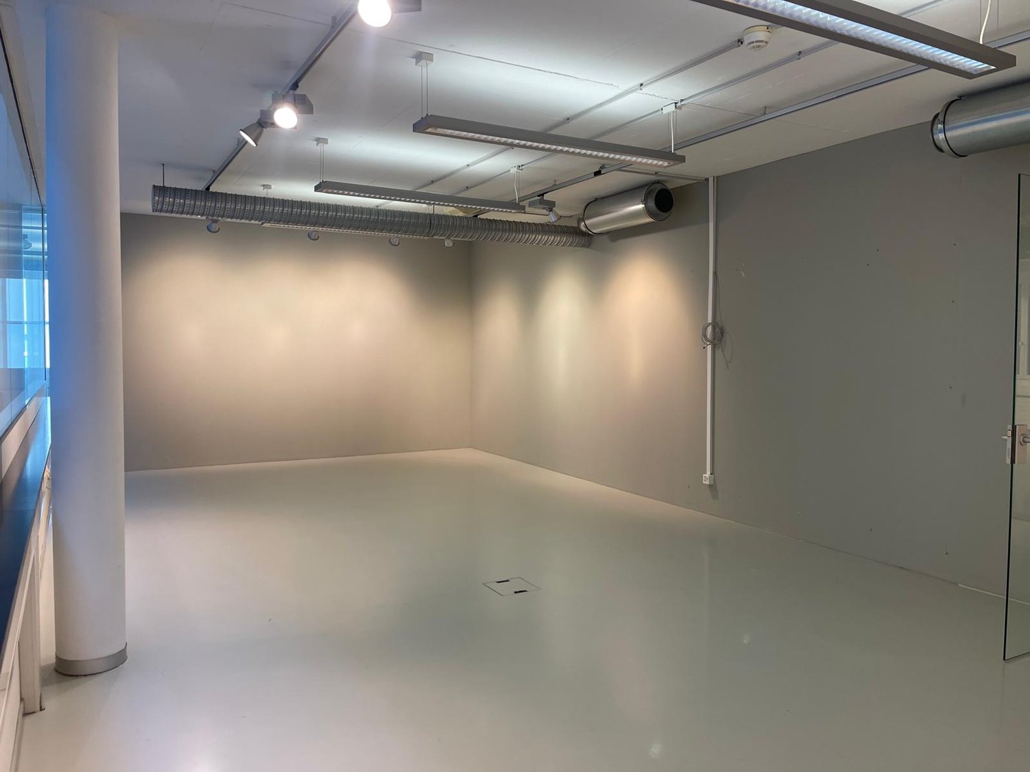 48m² office, photo 2 of 10