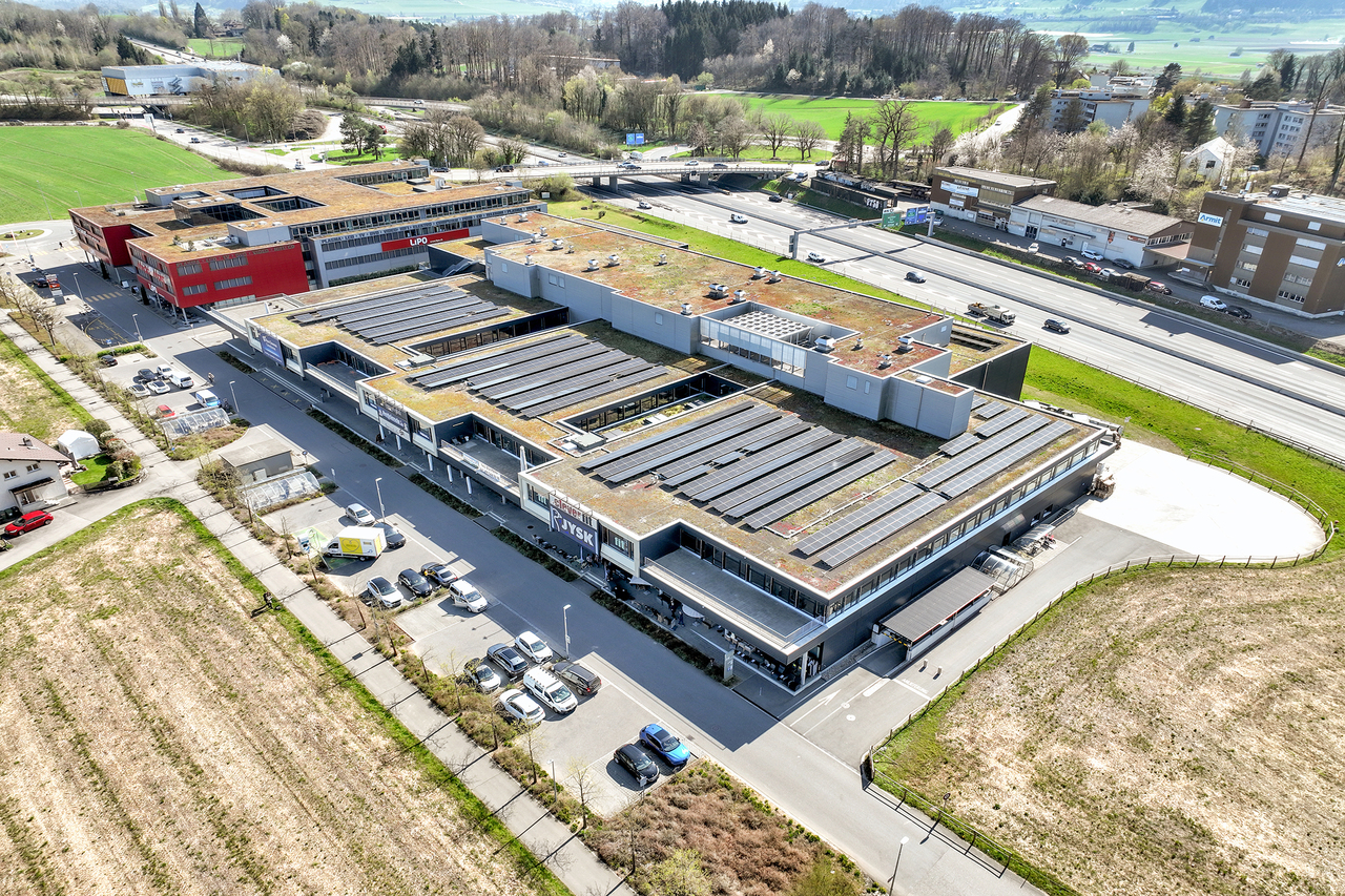 983m² ufficio, foto 1 di 10