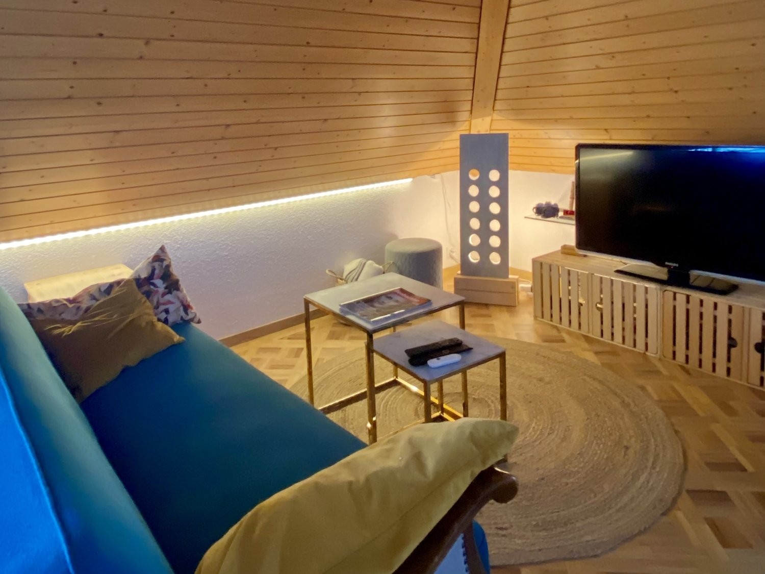 1 room furnished flat, photo 3 of 10