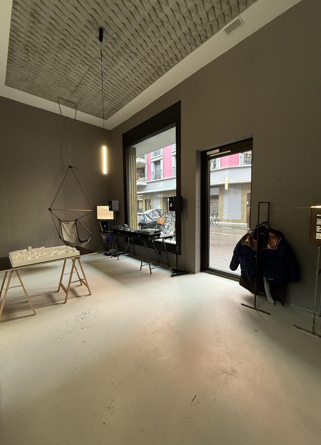 Office, Foto 1 von 6