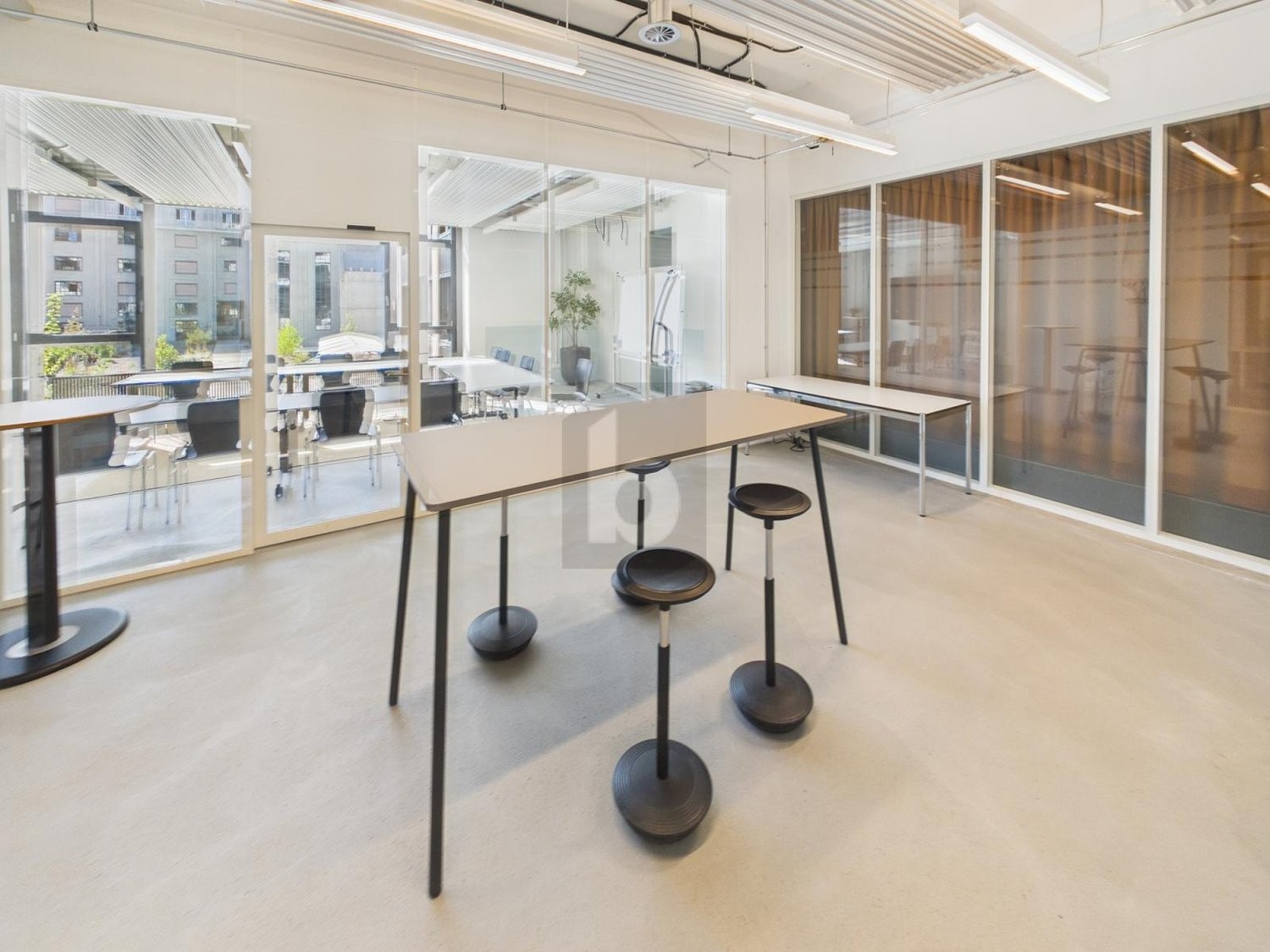 27m² office, photo 1 of 3