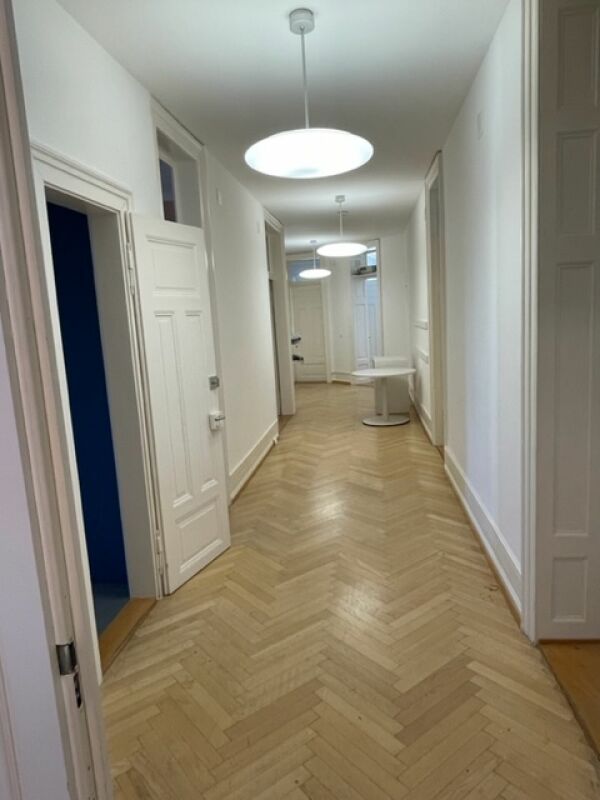 Office, photo 3 of 6