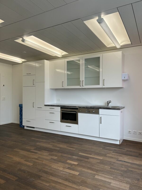 135m² office, photo 3 of 8