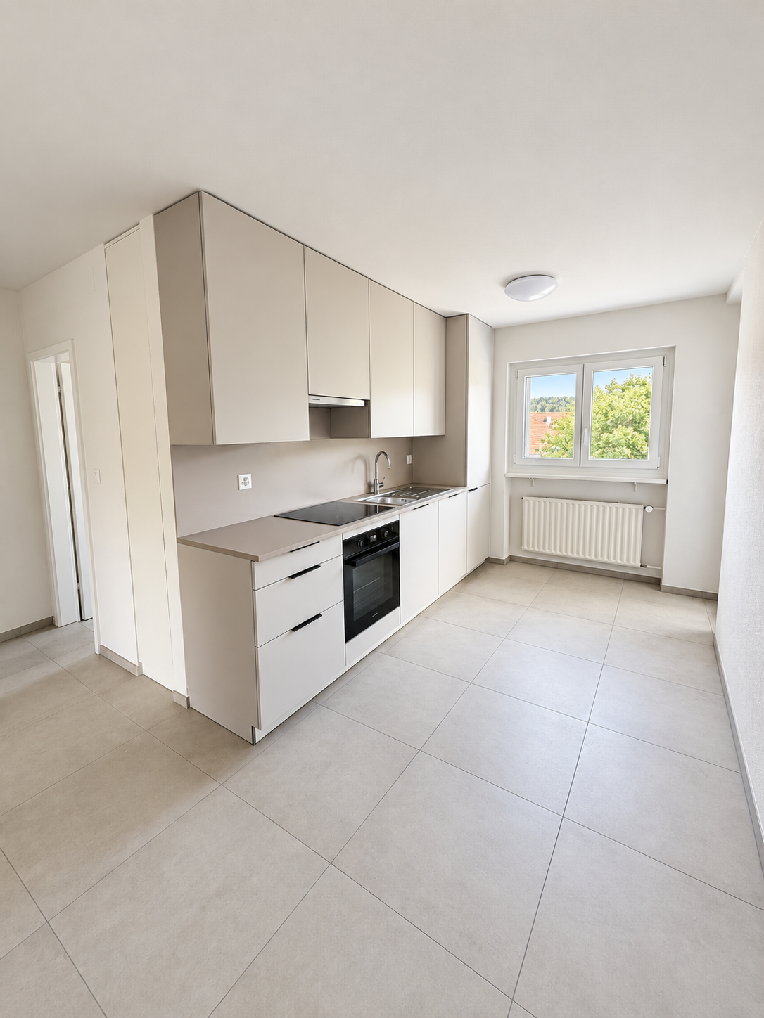 4 rooms apartment, photo 2 of 10