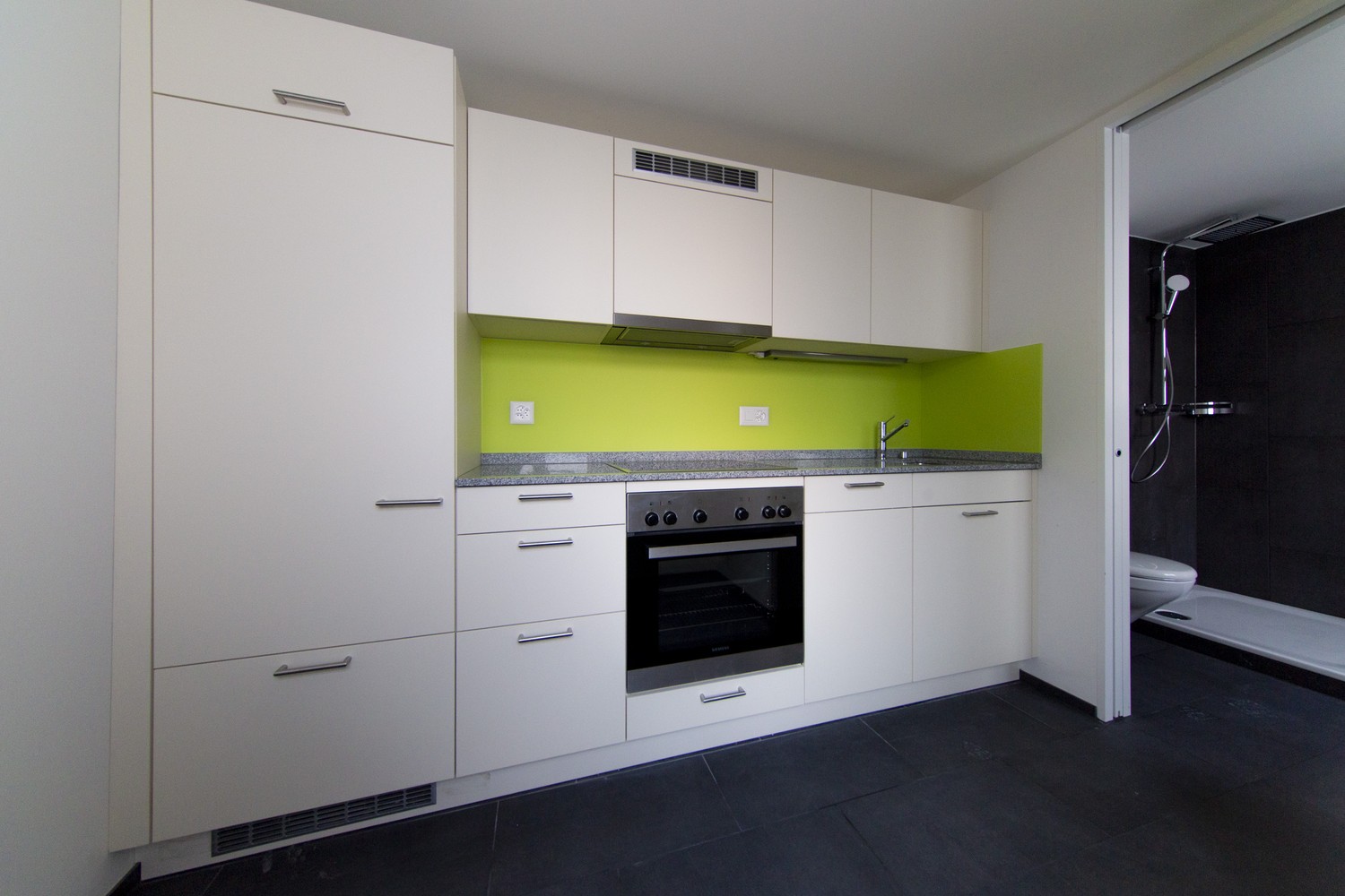 3 rooms apartment, photo 3 of 8