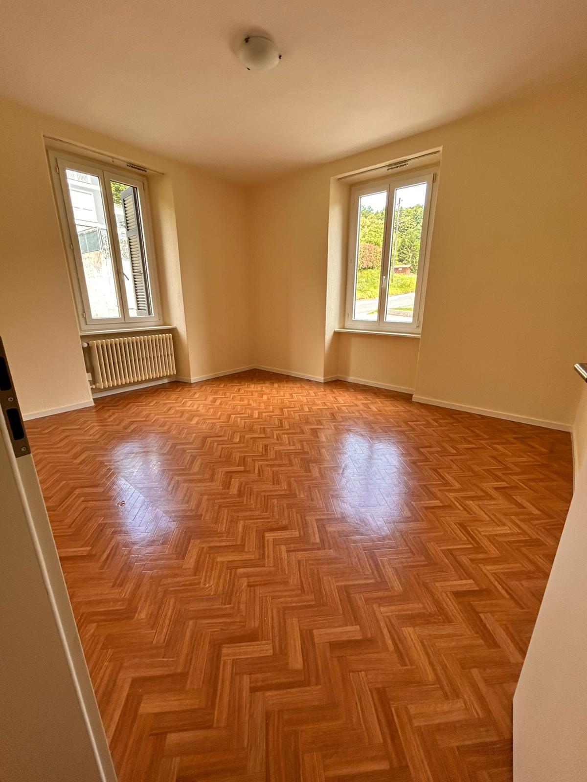 Möblierte 4 ½ Zimmer Wohnung