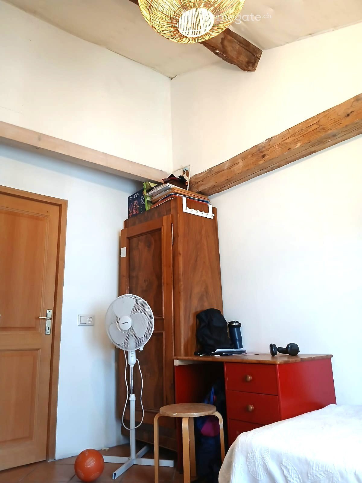 1 room single room, photo 2 of 5