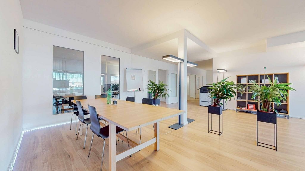 175m² shop, photo 10 of 10